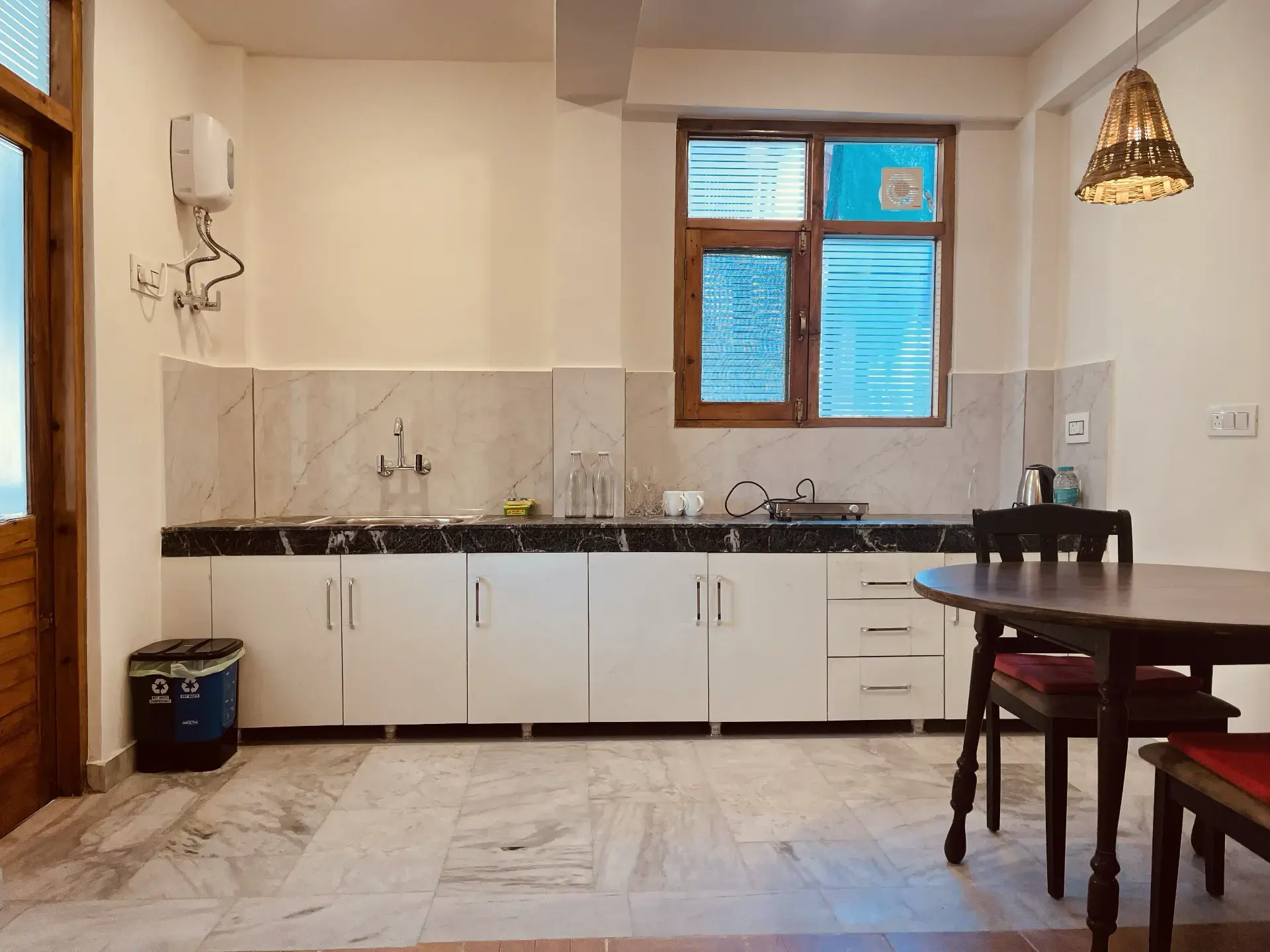 Room 101, photo 3 of 10