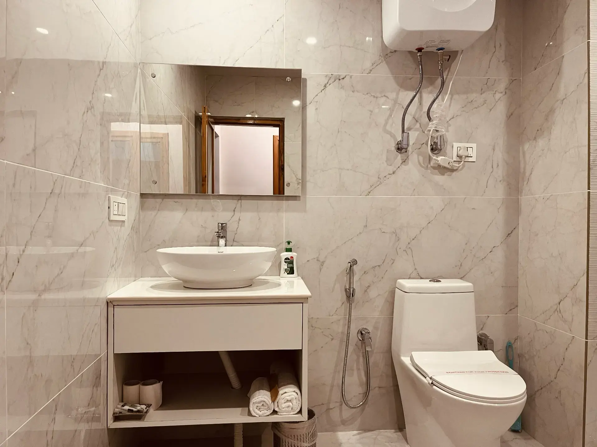 Room 101, photo 5 of 10