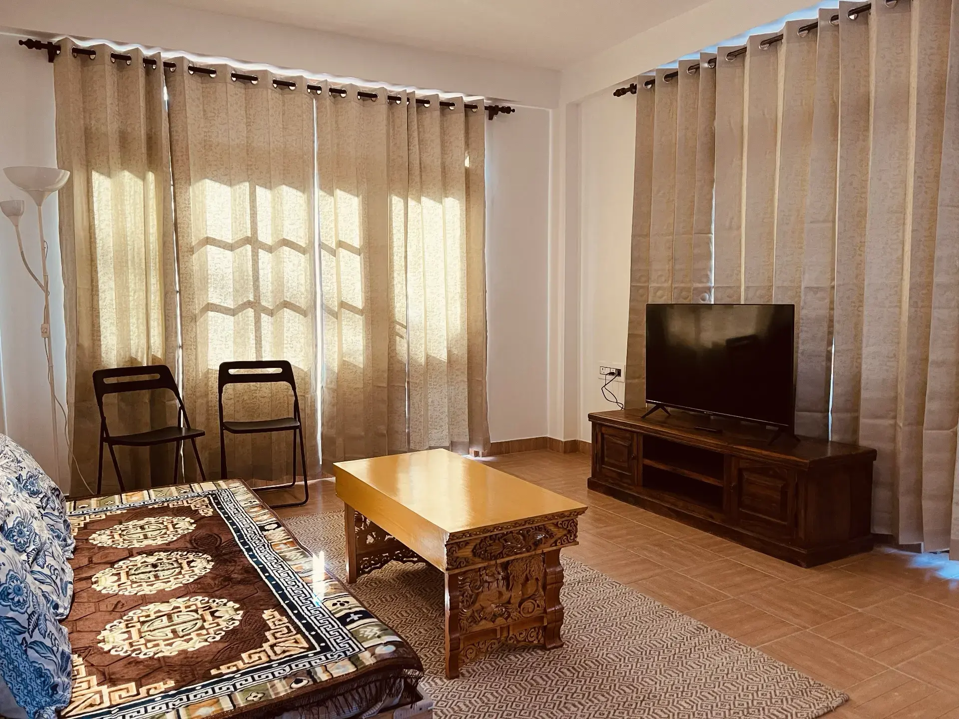 Room 102, photo 3 of 6
