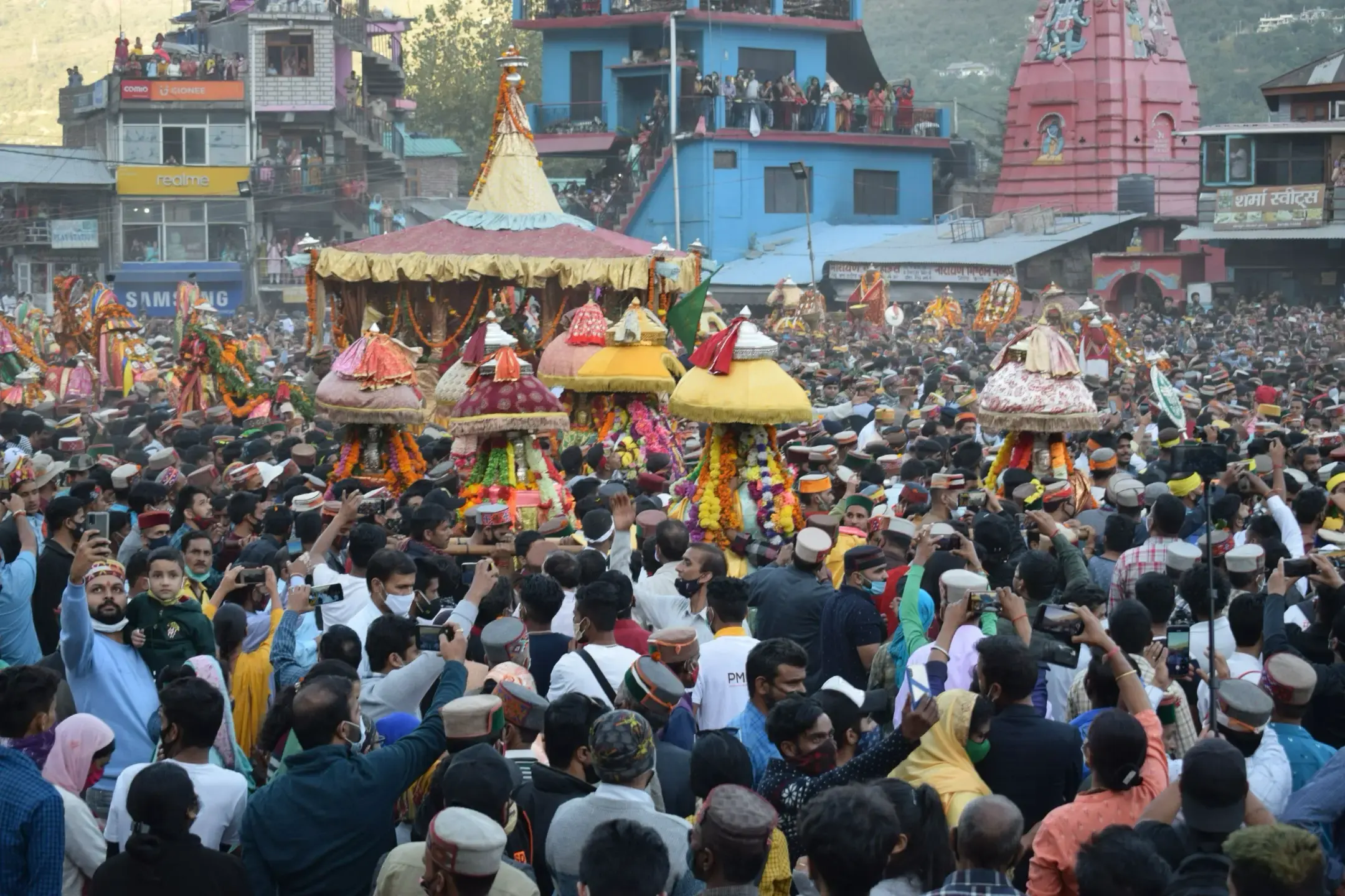 Dussehra Festival, Kullu, photo 2 of 4